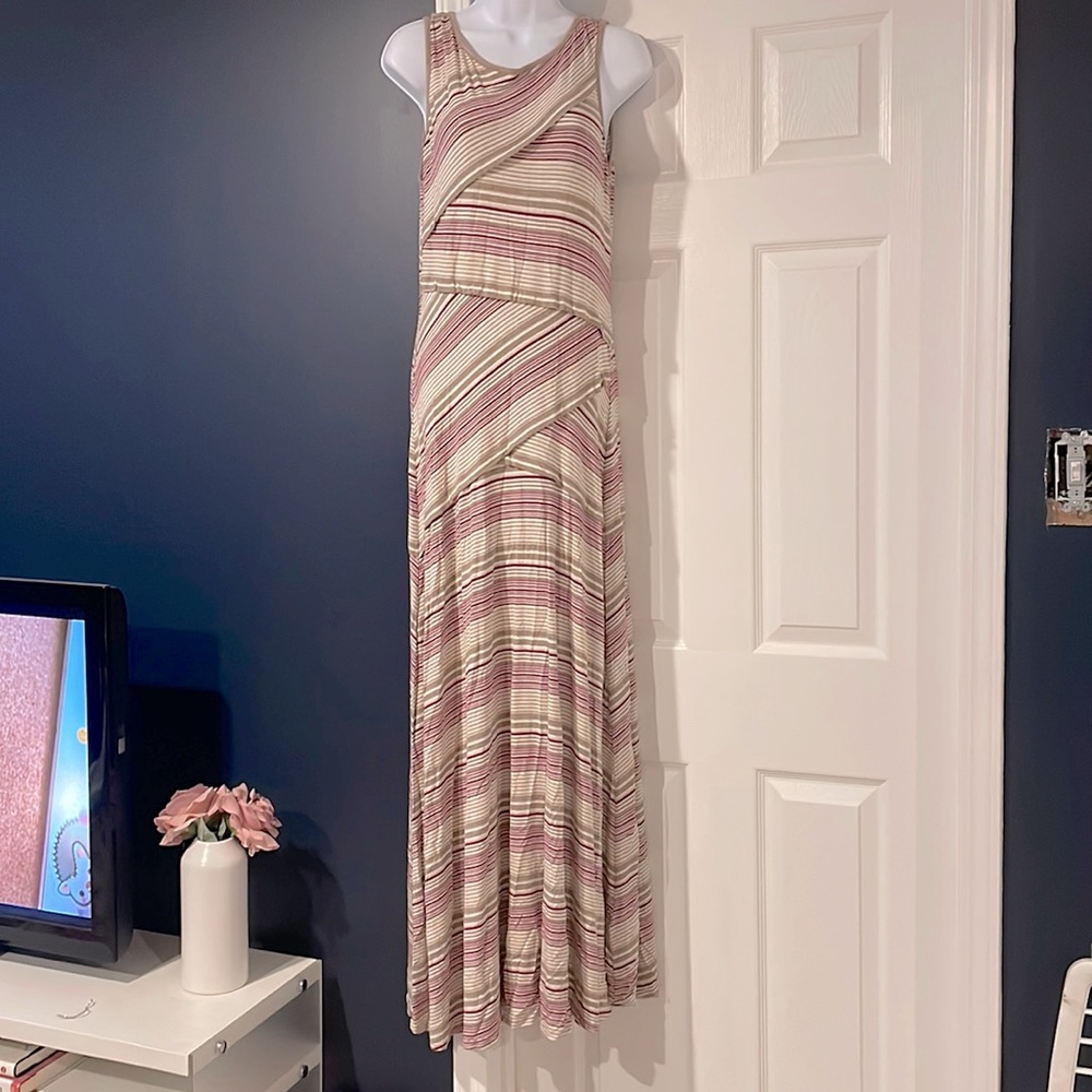 Max Studio maxi dress. Size L